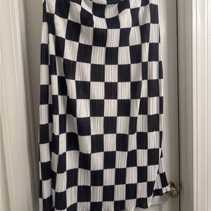 Dressed in LALA Black and White Checkered Maxi Skirt